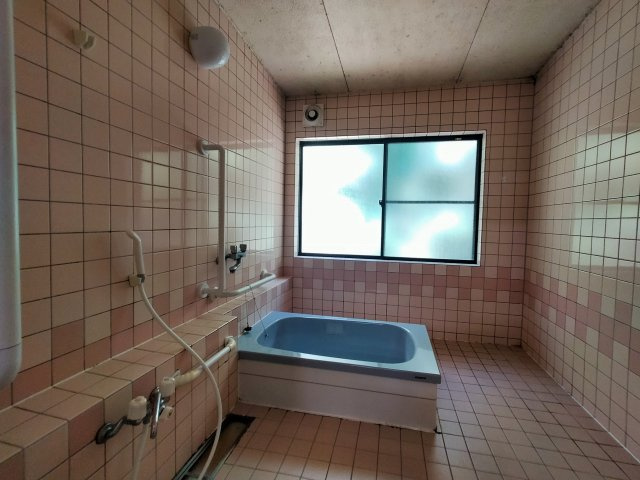 川棚町新谷郷　介護施設の浴室|部屋写真４