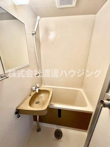 プチシャトー末広の浴室