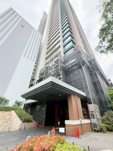 大阪福島タワーの外観