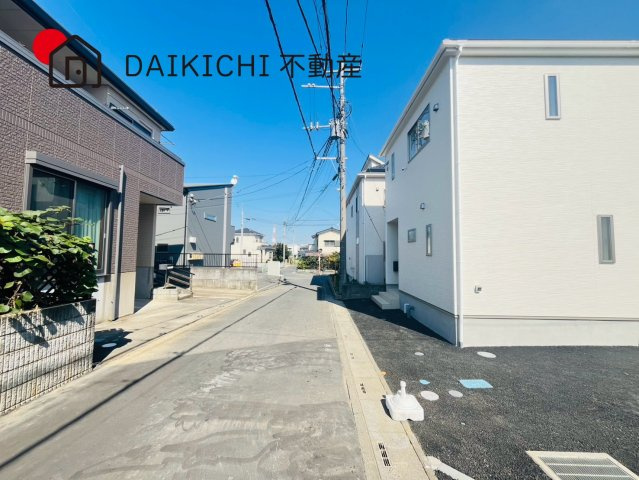 【前面道路含む現地写真】 | 北本市二ツ家第1　CRADLE GARDEN　新築戸建　全9棟　2号棟