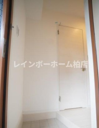 コネクトパークヒルズ南初富の玄関|※同仕様施工参考写真