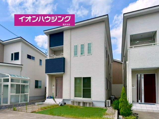 越前市妙法寺町472　築浅中古住宅♪