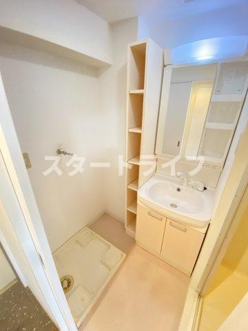 大阪市東淀川区東淡路３丁目の賃貸マンションの洗面所