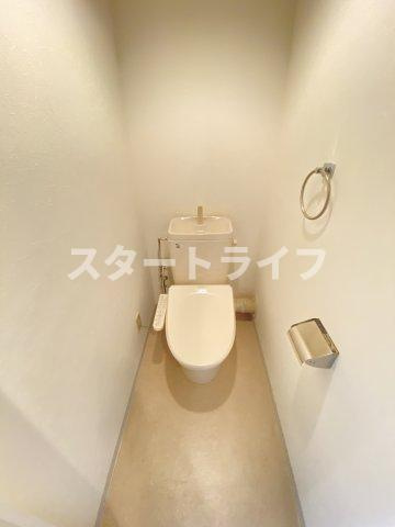 大阪市東淀川区東淡路３丁目の賃貸マンションのトイレ