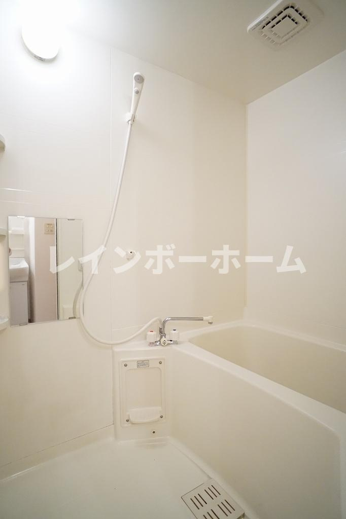 ソレアードＢの浴室