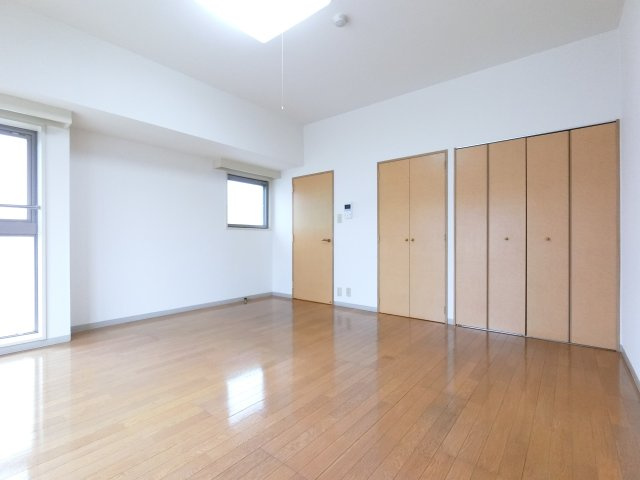 【寝室】
