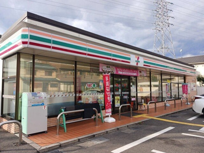 【周辺】 | クエストオブインフィニティ－ | セブンイレブン 京都竹田中内畑まで450m