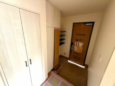 【玄関】 | 【仲介手数料３１０万円が無料！】■太陽光発電■ＺＥＨ水準■耐震など住宅性能評価６項目で最高評価 | 【施工例】
諸費用３１０万円ＯＦＦ！
決算特別キャンペーン！
家計応援サービスの限界に挑戦中！
■太陽光発電
■ＺＥＨ水準
■耐震など住宅性能評価６項目で最高評価
■グッドデザイン賞