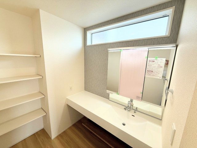 【浴室】 | 【仲介手数料３１０万円が無料！】■太陽光発電■ＺＥＨ水準■耐震など住宅性能評価６項目で最高評価 | 【諸費用３１０万円ＯＦＦです！】
決算特別キャンペーン！
家計応援サービスの限界に挑戦中！
■内覧予約受付中
■太陽光発電
■ＺＥＨ水準
■耐震など住宅性能評価６項目で最高評価
■グッドデザイン賞
