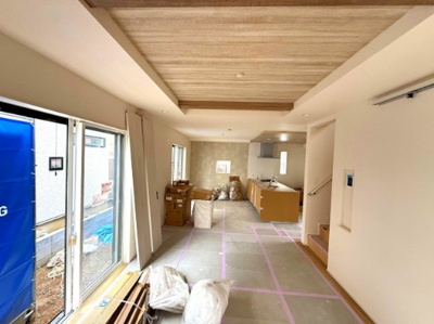 【前面道路含む現地写真】 | 【仲介手数料３１０万円が無料！】■太陽光発電■ＺＥＨ水準■耐震など住宅性能評価６項目で最高評価 | 【諸費用３１０万円ＯＦＦです！！】
決算特別キャンペーン！
家計応援サービスの限界に挑戦中！
■太陽光発電
■ＺＥＨ水準
■耐震など住宅性能評価６項目で最高評価
■グッドデザイン賞
