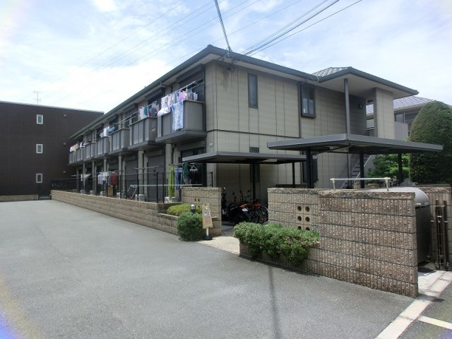 シェ・モア