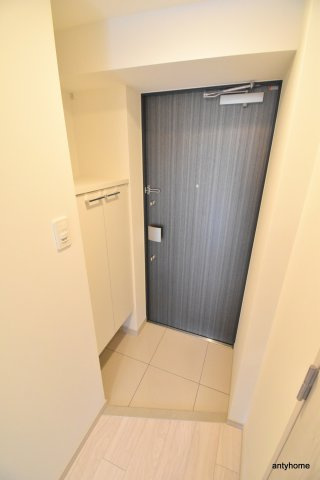 ブランシエスタ加島　仲介手数料無料の玄関