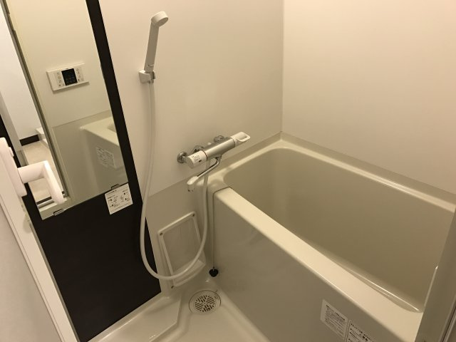リアン桂ウエストの浴室