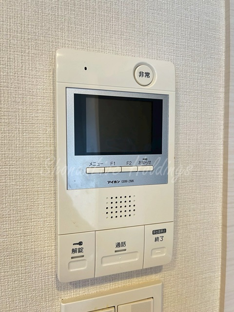 カーサルボートンのセキュリティ|モニター付きインターホン♪