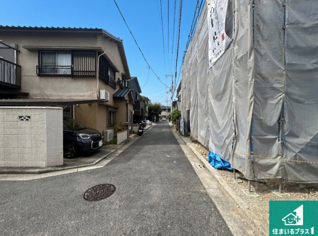 堺市西区浜寺船尾町西　第2期　新築一戸建ての前面道路含む現地写真|周辺は落ち着いた街並みの住宅地！子育てがしやすい住環境です！まだ未完成ですが、現地でしかわからない事もございます。是非一度ご覧ください。