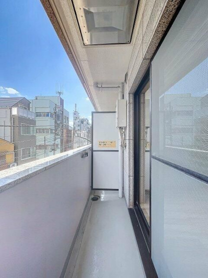 【バルコニー】