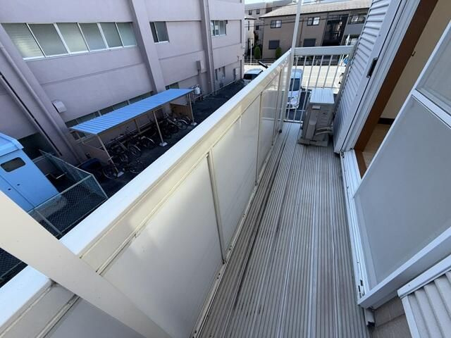 ドミールアキＡのバルコニー