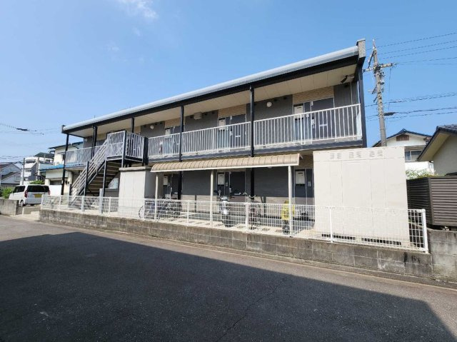 レオパレスＩＫＵＳＨＩの外観