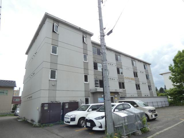 シャルム参番館の外観