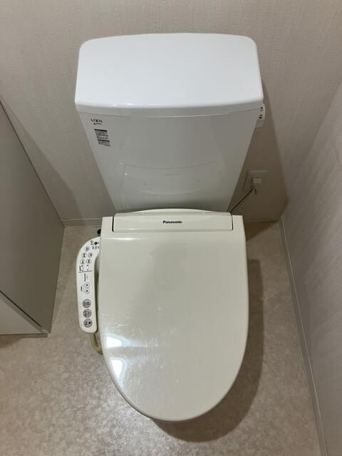 松戸市岩瀬の賃貸マンションのトイレ