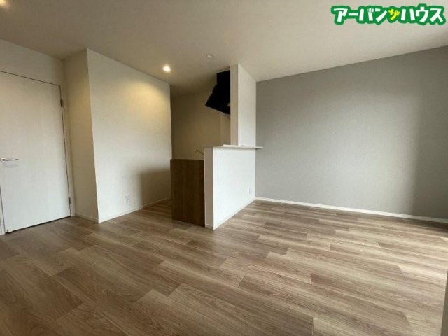ルピナス平井の居間・リビング
