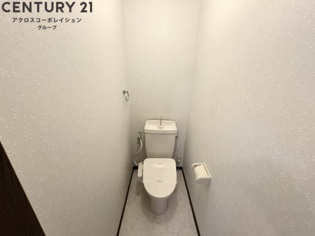 シンプルで使いやすいトイレです♪