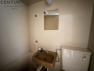 浴室内に洗面台付き！
