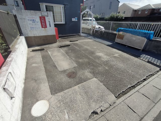 クラウンハイツ岩槻の駐車場|駐車場です
