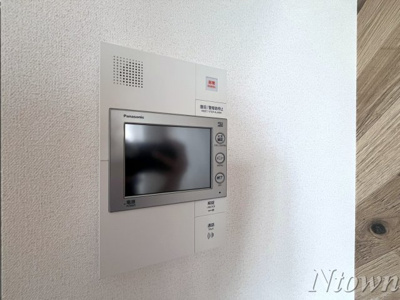 【セキュリティ】 | プレサンス名駅南エディフィス | モニター付きインターフォンです。