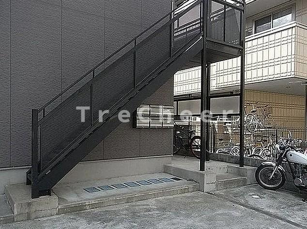 ミルデ高田のエントランス