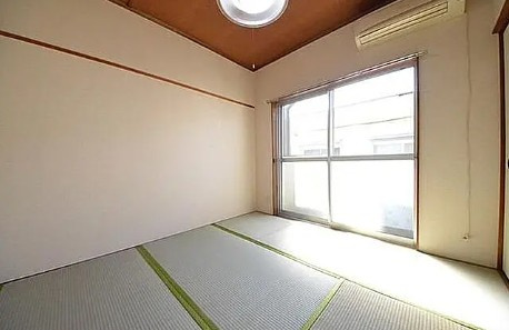 コーポあづまの居間・リビング