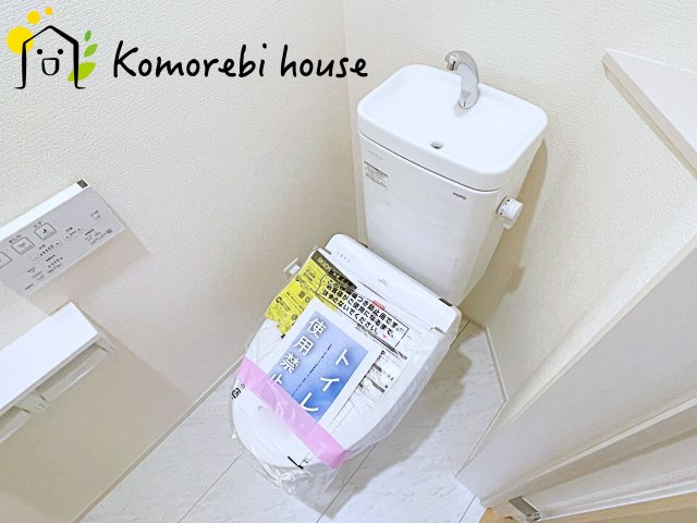 上尾市上　13期　新築一戸建て　ブルーミングガーデン　01のトイレ|コンパクトで使いやすいトイレです