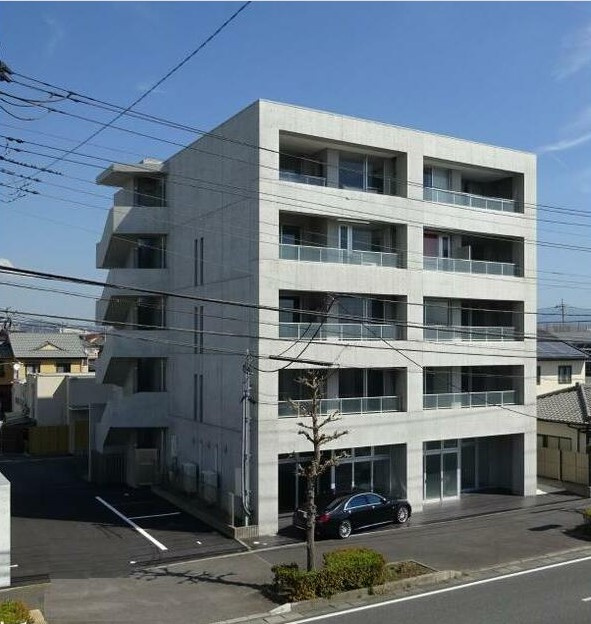 ディルッソ西間門