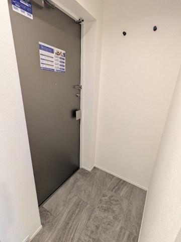 レジディア大井町の玄関