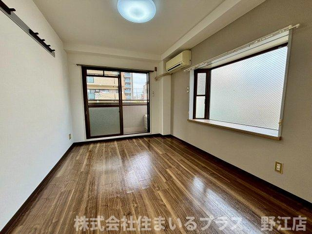アーバン三光の居間・リビング