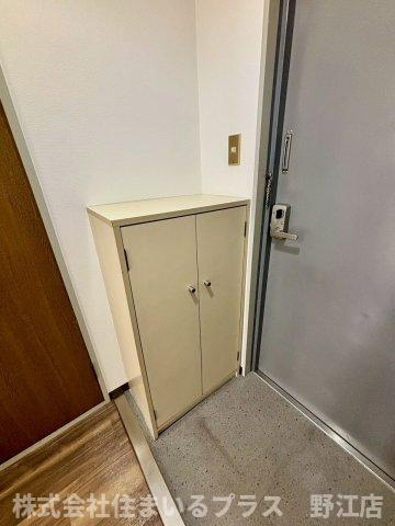 アーバン三光の玄関