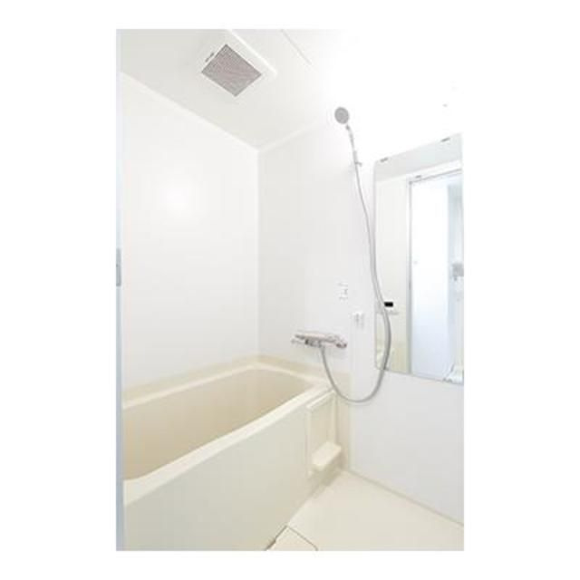 クレスト鶴見の浴室