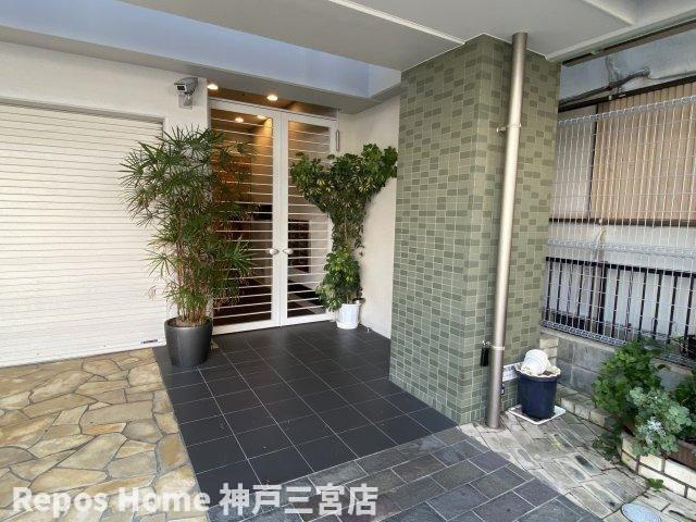 STELLA LUCE 北野坂のエントランス