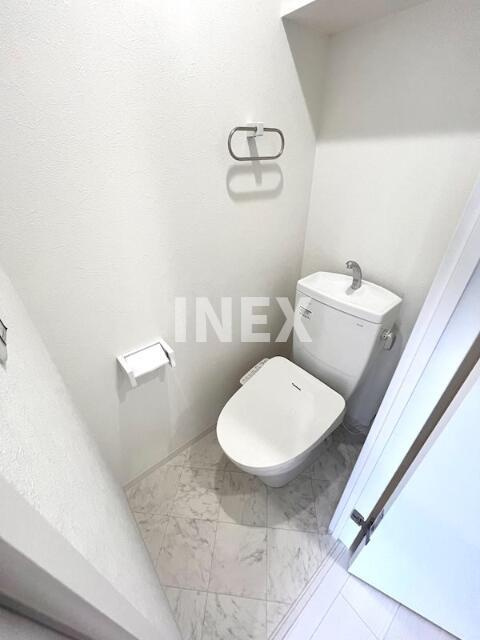 横浜市南区永田東２丁目のアパートのトイレ