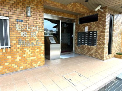  | セントラル朝日が丘 | 清潔で管理の行き届いたエントランス！陽当り・周辺環境も合わせて、ぜひ現地をご覧ください。