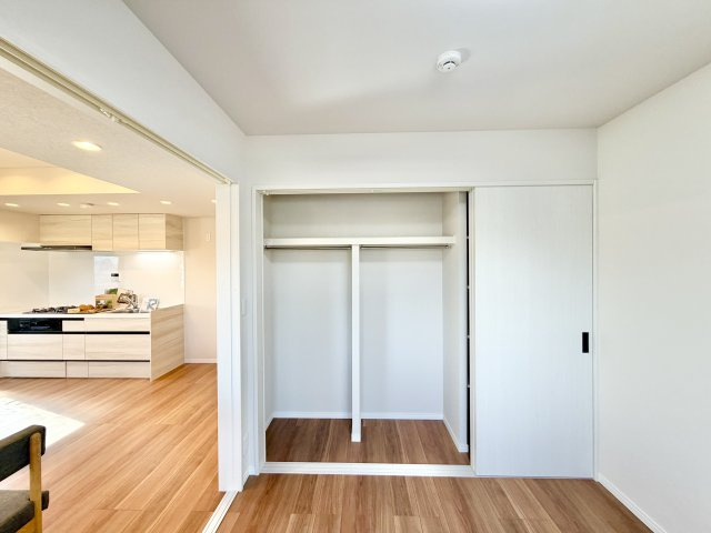 ライオンズマンション正徳町Ａ棟の収納|洋室①収納