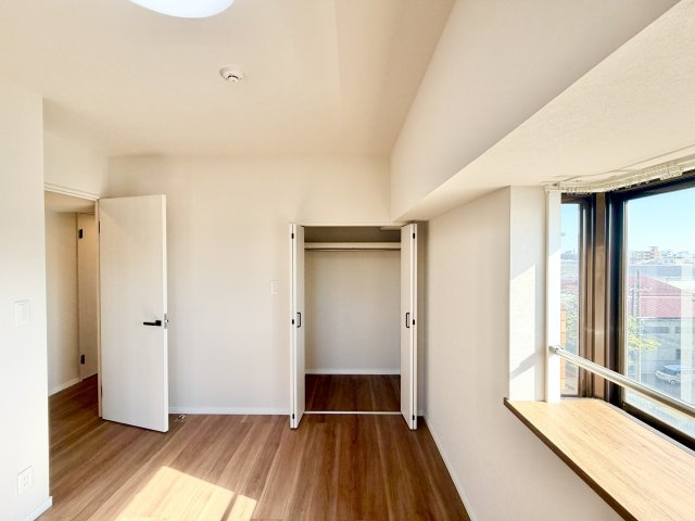 ライオンズマンション正徳町Ａ棟の収納|洋室②収納