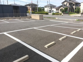 駐車場に車を止められます