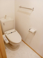ゆったりとした空間のトイレです