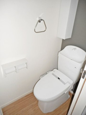 コンパクトで使いやすいトイレです