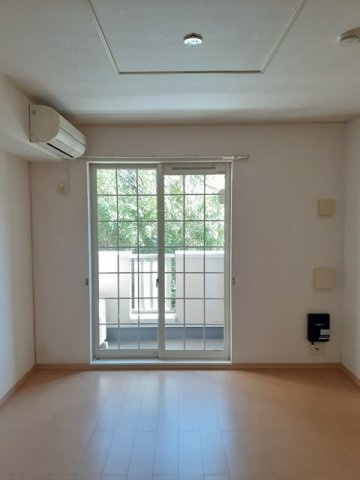 こちらのリビングで趣味の時間をお楽しみください