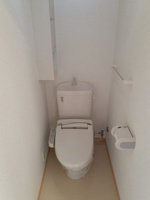 清潔感のあるトイレです
