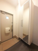 落ち着いた玄関です
