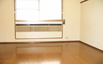 コンパクトで使いやすい洋室です