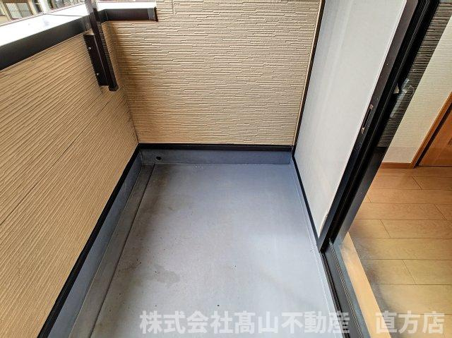 直方市大字頓野のアパートのバルコニー